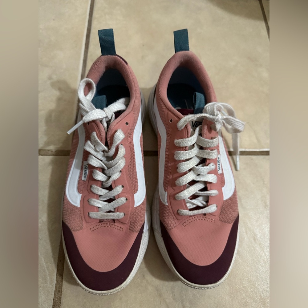 Vans Ultrarange in pink
